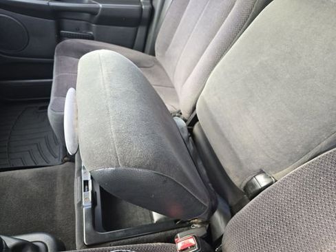 Used 2005 Dodge Ram 2500 Truck SLT w/ Quad Cab Big Horn Value Group image 23