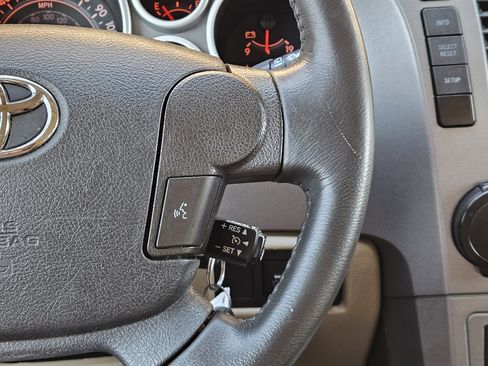 Used 2011 Toyota Sequoia SR5 image 28