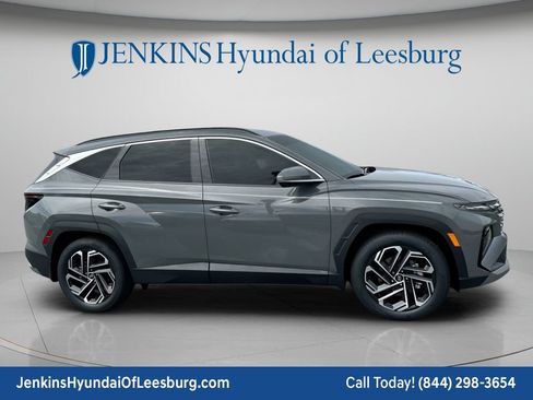 New 2026 Hyundai Tucson Limited FWD image 2