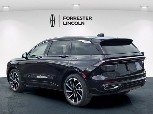 New 2026 Lincoln Nautilus Black Label image 5
