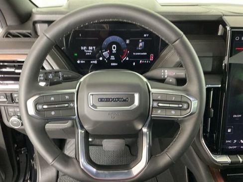 Used 2026 GMC Yukon XL Denali w/ Sun & Power Step Package AWD/4WD image 17