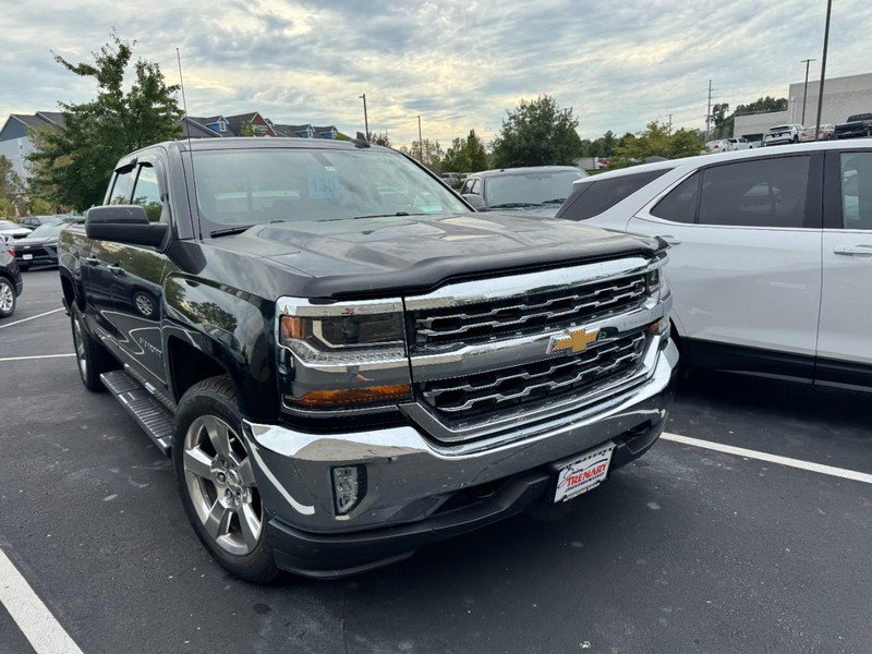 Used 2017 Chevrolet Silverado 1500 LT w/ All Star Edition AWD/4WD image 3