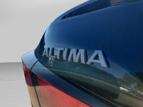 New 2025 Nissan Altima 2.5 SV image 7
