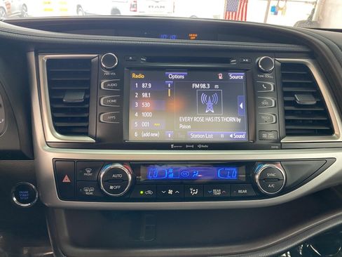 Used 2016 Toyota Highlander XLE w/ Protection Package #3 AWD/4WD image 26