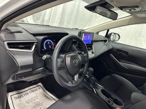 Used 2026 Toyota Corolla LE FWD image 15