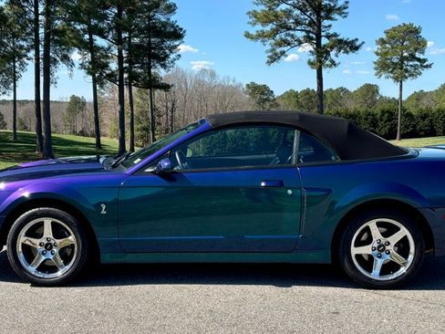 Used 2004 Ford Mustang Cobra RWD image 1