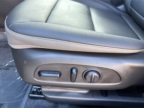 Used 2025 Chevrolet Trax ACTIV w/ Driver Confidence Package image 13