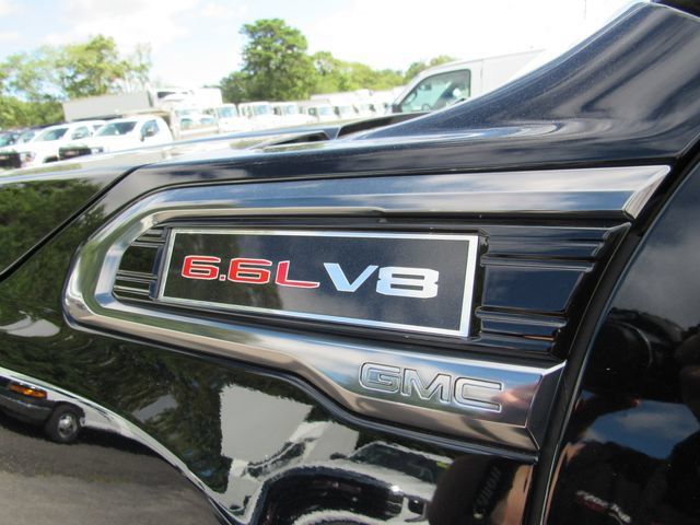 Used 2023 GMC Sierra 2500 AT4 w/ AT4 Premium Plus Package AWD/4WD image 10