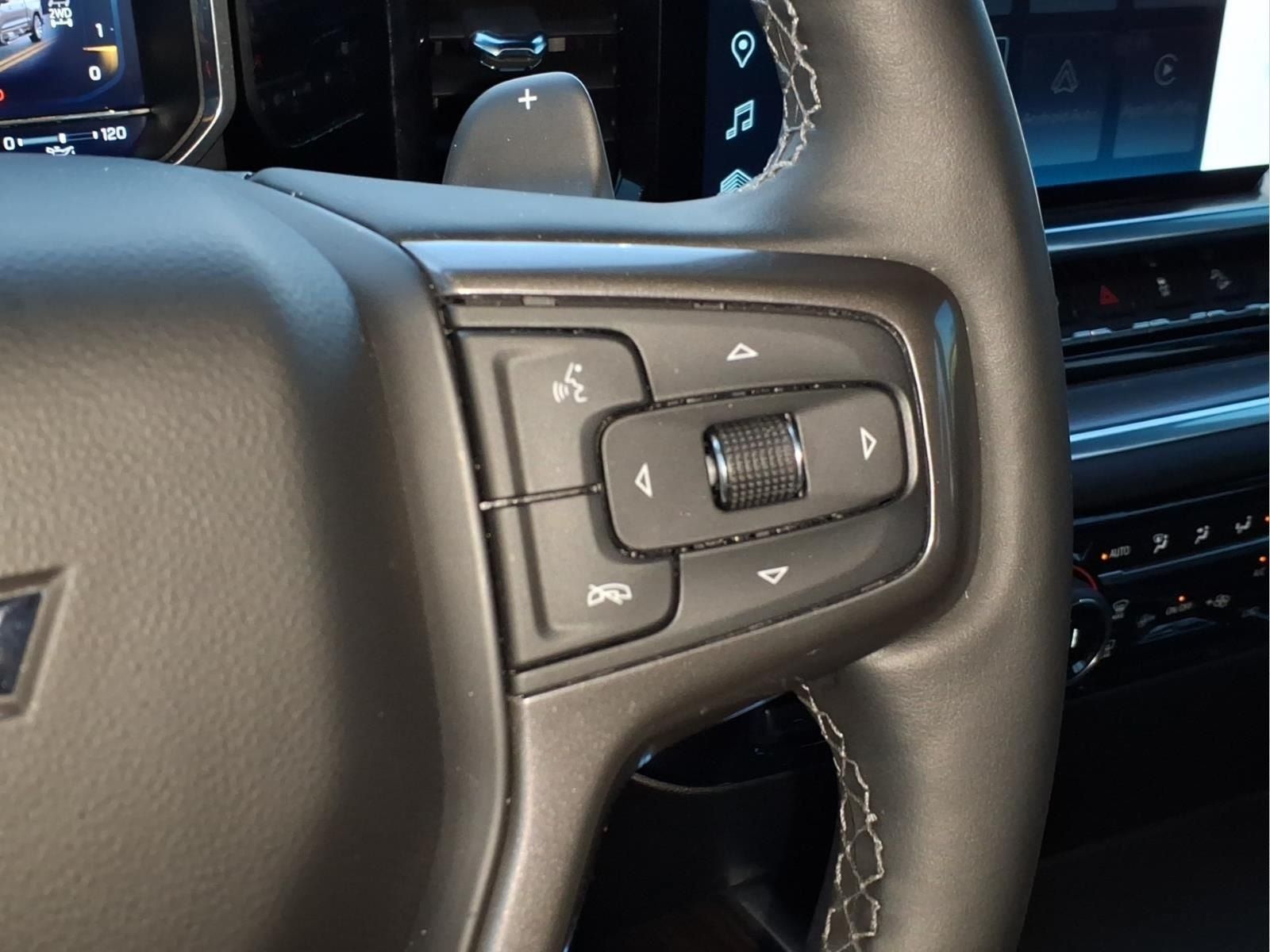 Used 2024 Chevrolet Silverado 1500 High Country w/ Midnight Edition AWD/4WD image 29