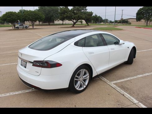 Used 2015 Tesla Model S 85D AWD/4WD image 5