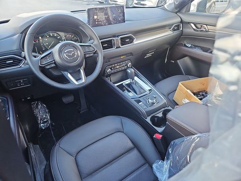 New 2025 MAZDA CX-5 Signature image 6