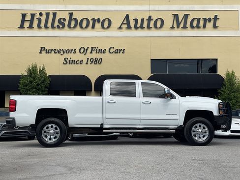 Used 2018 Chevrolet Silverado 3500 LTZ w/ Duramax Plus Package AWD/4WD image 4