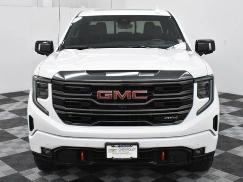 Used 2024 GMC Sierra 1500 AT4 w/ Technology Package image 3