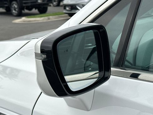 Used 2024 Buick Enclave Premium image 57