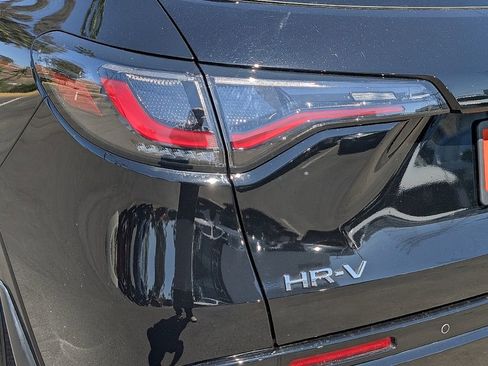 Used 2026 Honda HR-V EX-L image 12