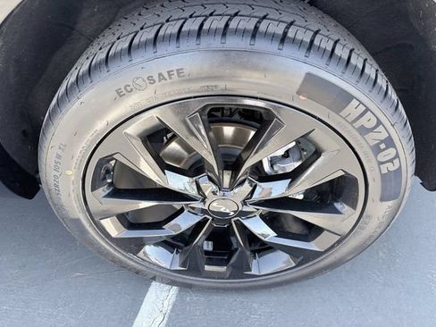 Certified 2023 Kia Sorento SX AWD/4WD image 29