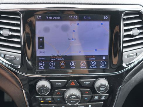 Used 2019 Jeep Grand Cherokee Altitude AWD/4WD image 13