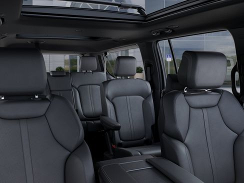 New 2025 Jeep Wagoneer L Series III w/ Premium Group I image 52