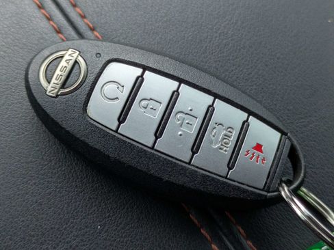 Used 2023 Nissan Altima 2.5 SR FWD image 23