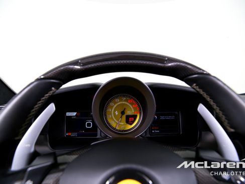 Used 2023 Ferrari F8 Tributo RWD image 14