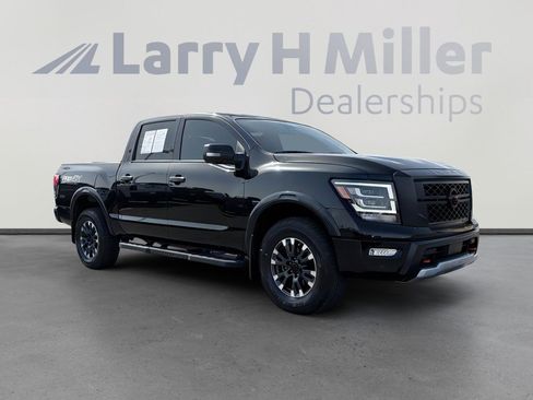 Used 2024 Nissan Titan PRO-4X w/ Pro-4x Convenience Package AWD/4WD image 8