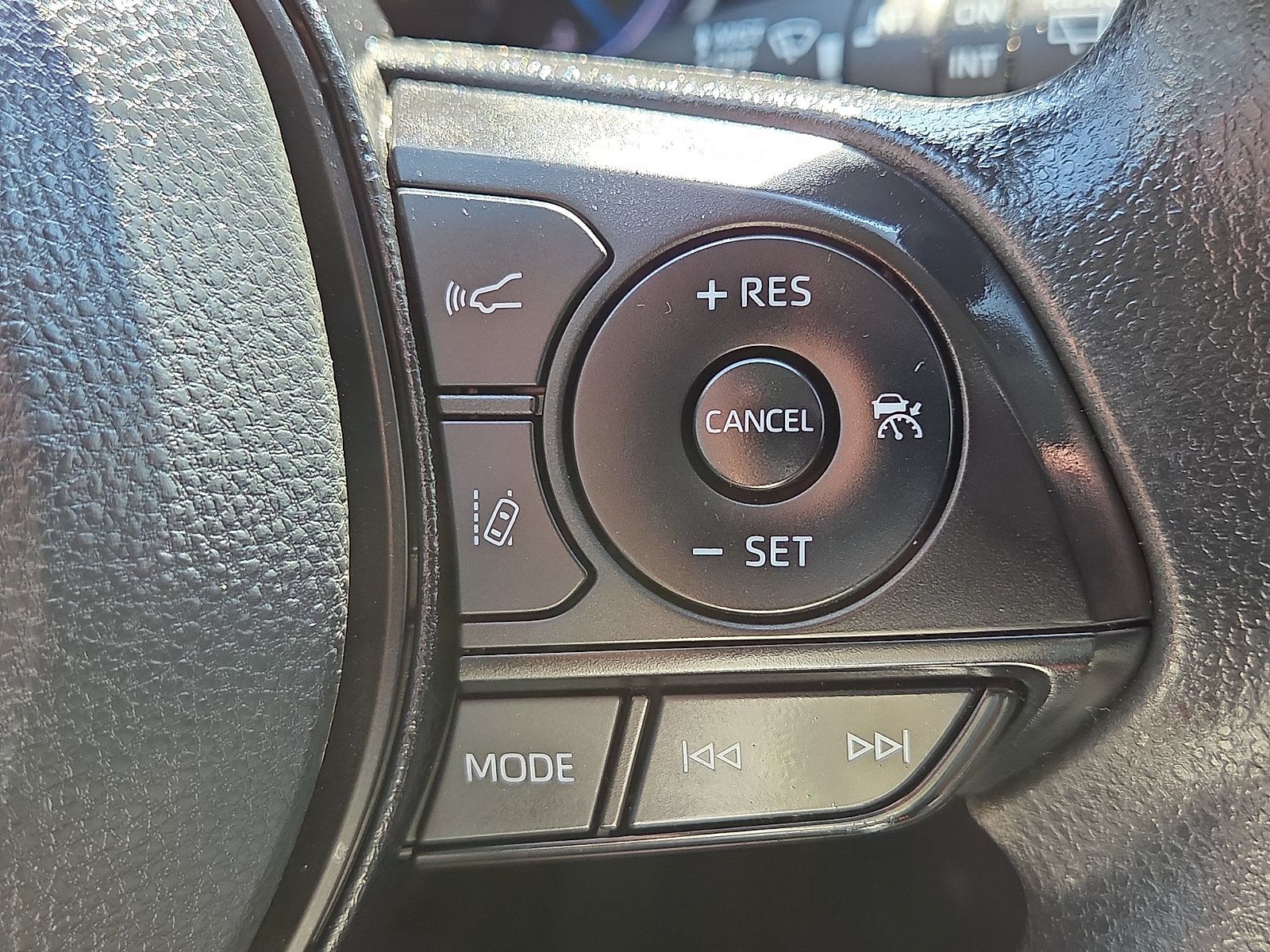 Used 2024 Toyota RAV4 AWD Hybrid image 22