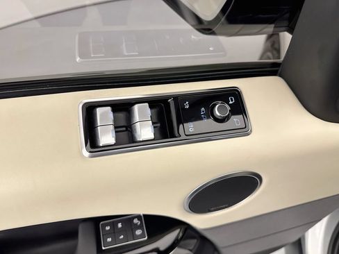 Used 2020 Land Rover Range Rover Sport HST AWD/4WD image 18