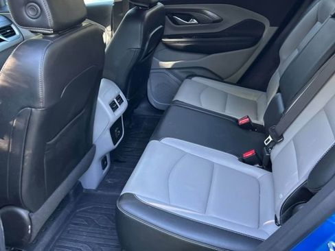Used 2024 GMC Terrain SLT w/ LPO, Floor Liner Package AWD/4WD image 4