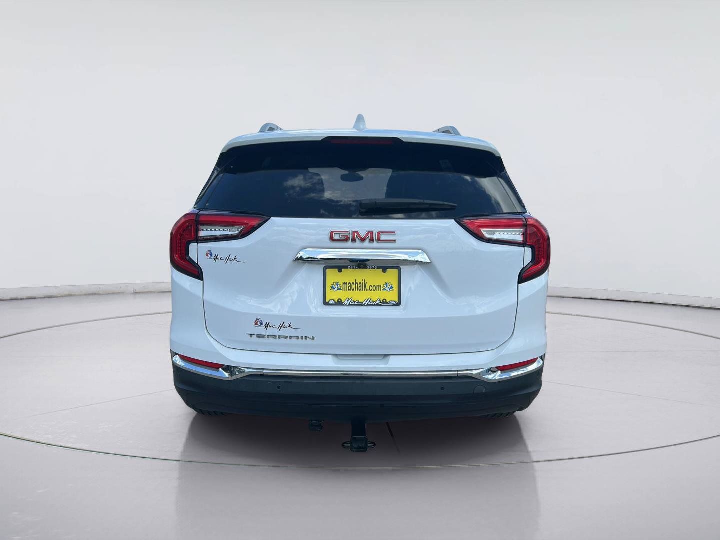 Used 2023 GMC Terrain SLT w/ Tech Package FWD image 5