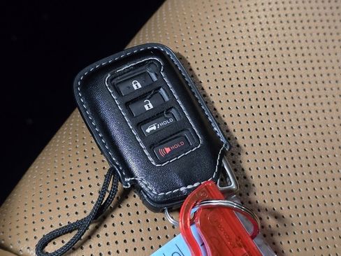 Used 2018 Lexus NX 300 FWD image 33