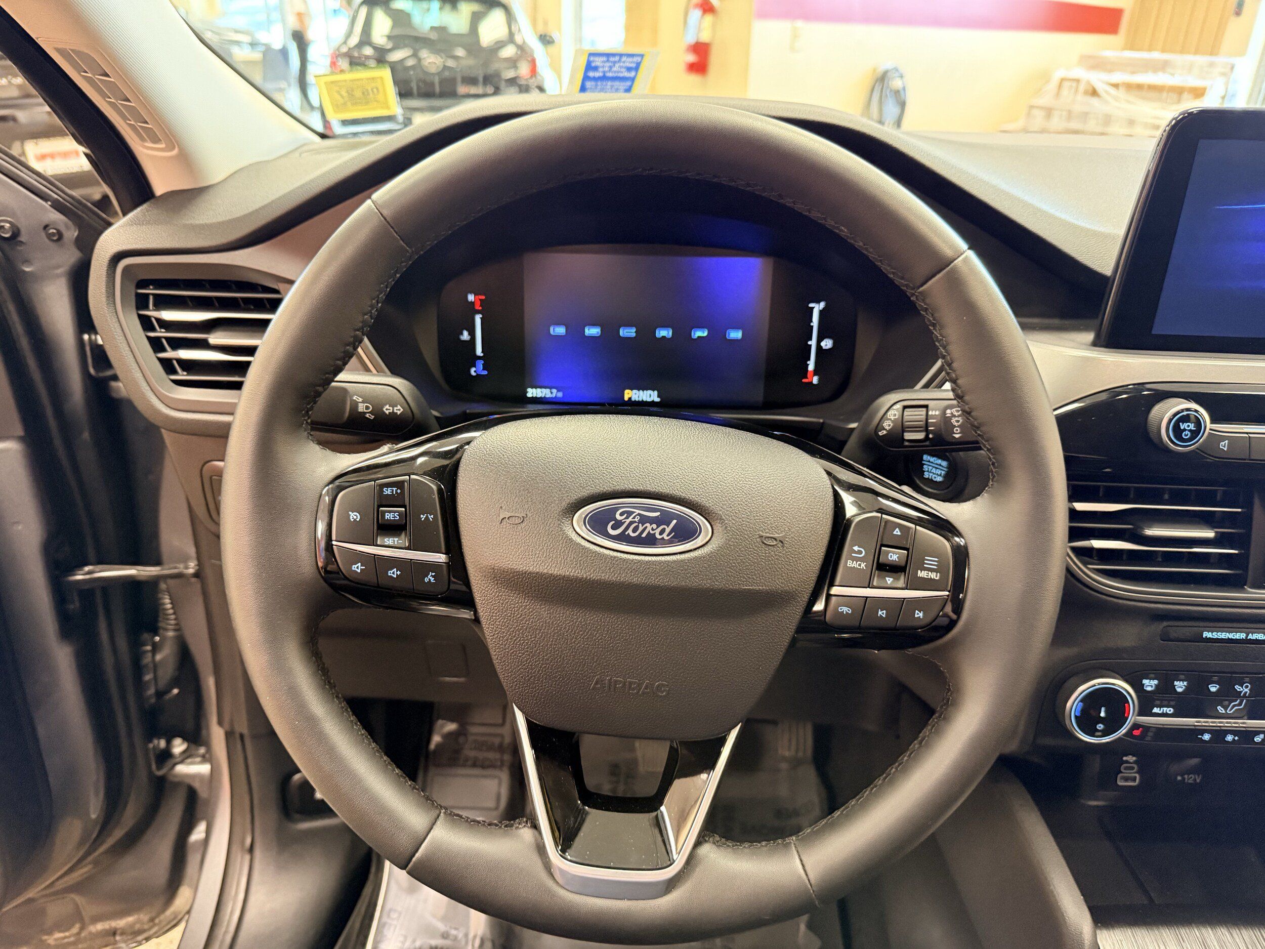 Used 2024 Ford Escape Active AWD/4WD image 30