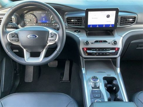 Used 2023 Ford Explorer XLT w/ Equipment Group 202A image 13