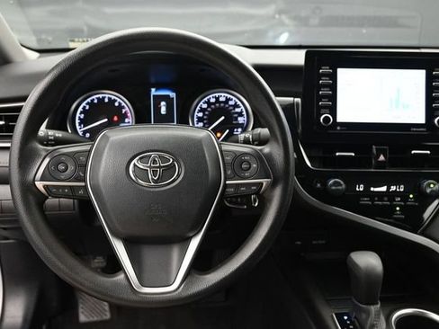 Used 2022 Toyota Camry LE FWD image 11