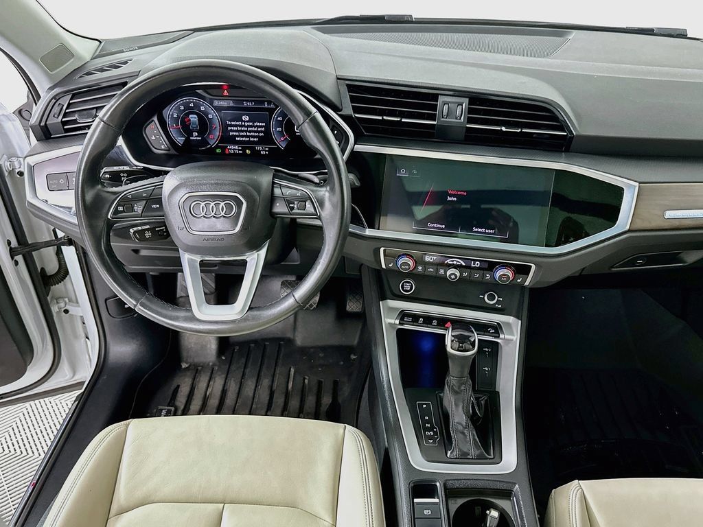 Used 2022 Audi Q3 2.0T Premium Plus w/ Premium Plus Package AWD/4WD image 19