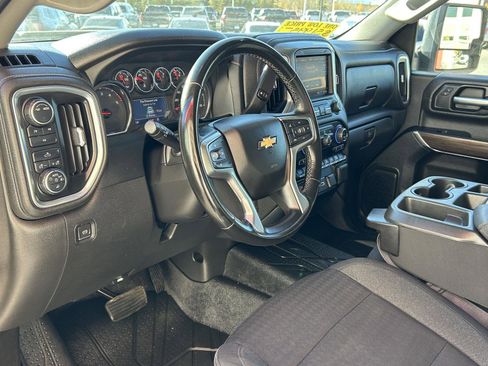 Used 2023 Chevrolet Silverado 2500 LT image 23