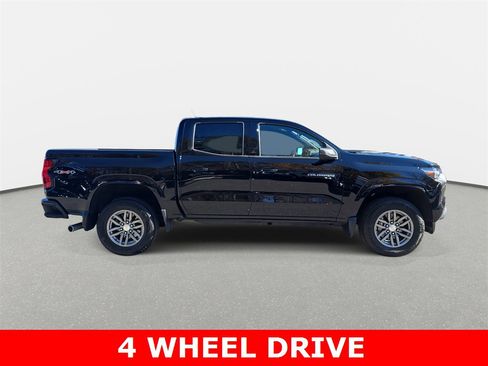 Used 2023 Chevrolet Colorado LT w/ LT Convenience Package II image 4