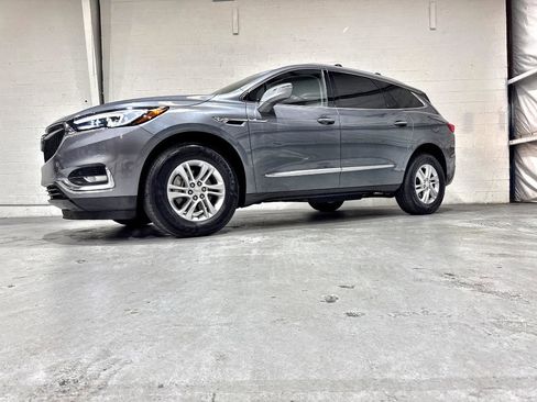Used 2019 Buick Enclave Essence image 19