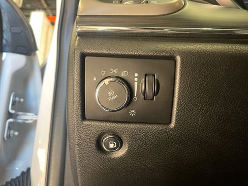 Used 2022 Jeep Grand Cherokee Limited image 24