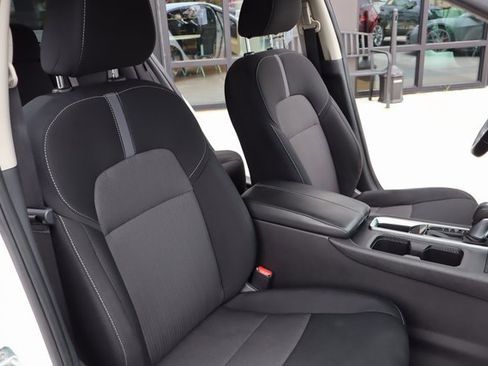 Used 2022 Nissan Sentra SV w/ All-Weather Package image 11