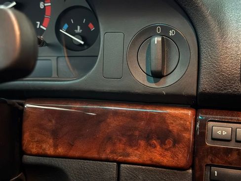 Used 2000 BMW 540i Sedan image 69