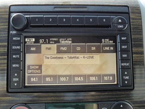 Used 2007 Lincoln Mark LT 2WD image 16