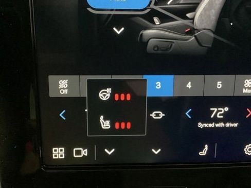 New 2025 Volvo XC40 B5 Plus w/ Protection Package Premier image 26