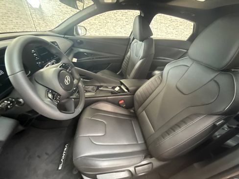 New 2026 Hyundai Elantra SEL Sport FWD image 23
