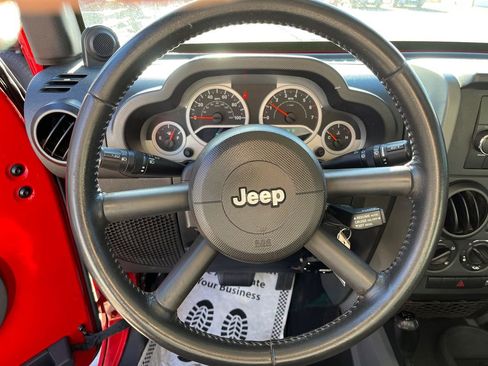 Used 2010 Jeep Wrangler Unlimited Sport image 11