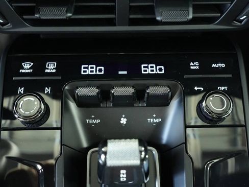 Certified 2026 Porsche 911 Carrera image 22