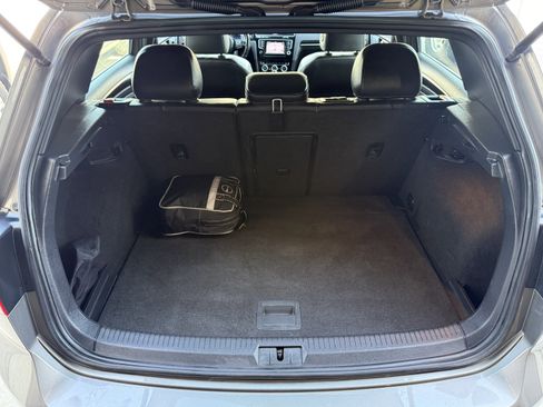 Used 2015 Volkswagen Golf R 4-Door image 35