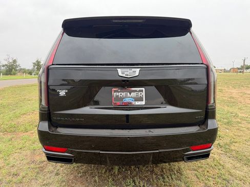Used 2021 Cadillac Escalade ESV Sport w/ Driver Assist Tech Package AWD/4WD image 8