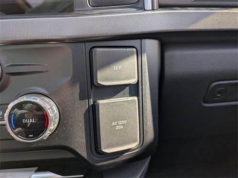 Used 2025 Ford F250 Platinum image 21
