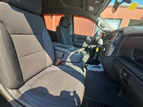 Used 2019 Chevrolet Silverado 1500 Custom Trail Boss w/ Custom Convenience Package AWD/4WD image 31