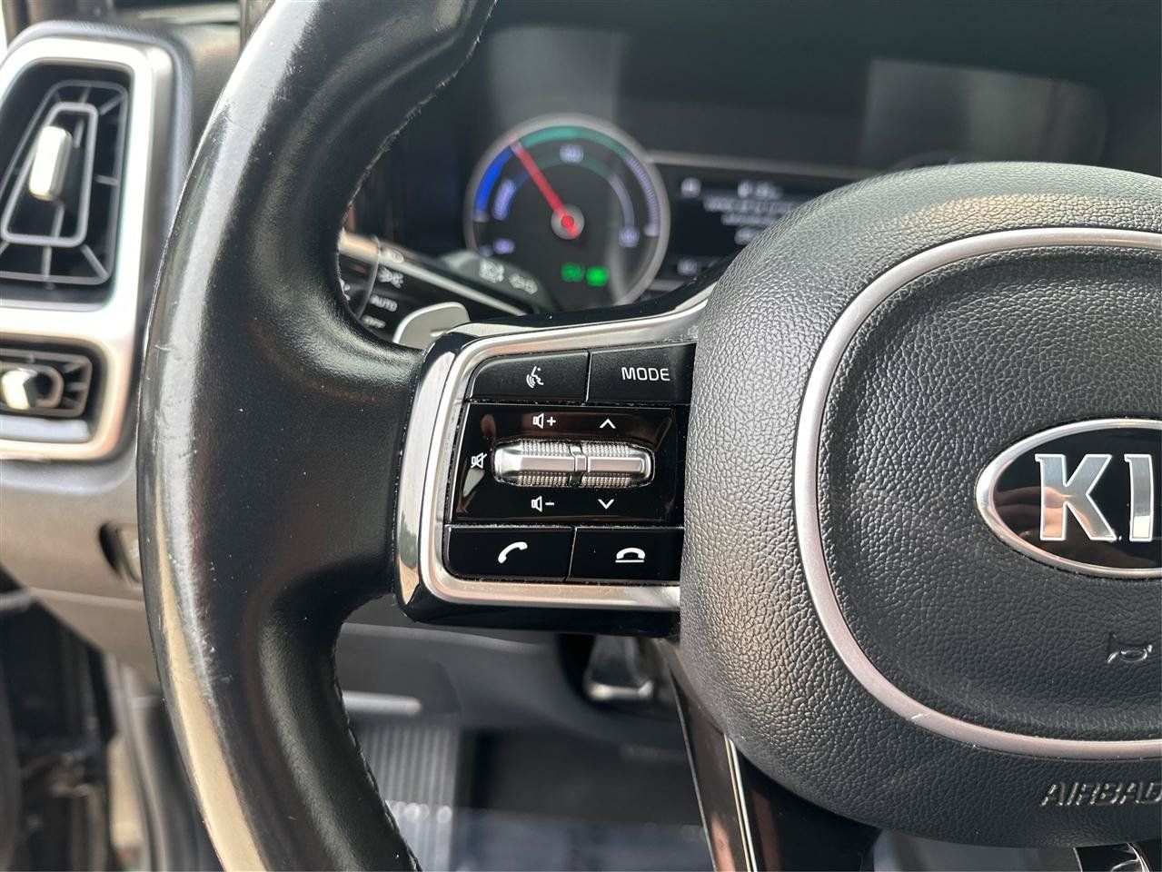 Used 2021 Kia Sorento S FWD image 34